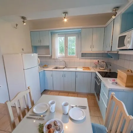 Aroggia Farm Lantgård Xanthátai