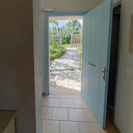 Aroggia Farm Lantgård Xanthátai